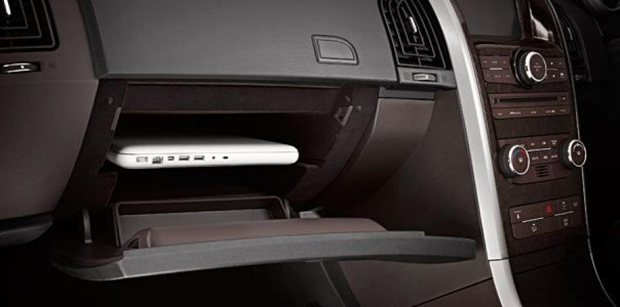 Детали интерьера Mahindra XUV500 2012 года  (фото 20 из 38)